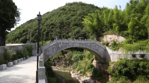 ���ޣ���������������������������������ҵ��Ǯ50��